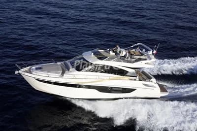 Cayman Yachts F520 2