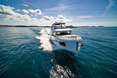 Beneteau Grand Trawler 63 2