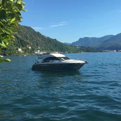 Princess 42 Flybridge Motor Yacht 2