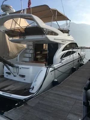 Princess 42 Flybridge Motor Yacht 3