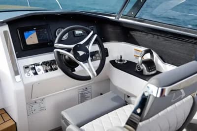 Alfastreet 28 Cabin 2