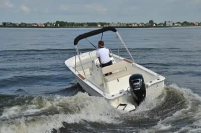 Boston Whaler 170 Montauk 3