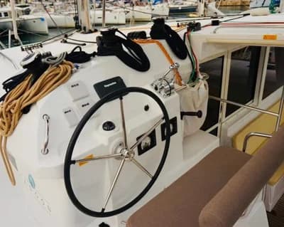 Lagoon 400 S2 2
