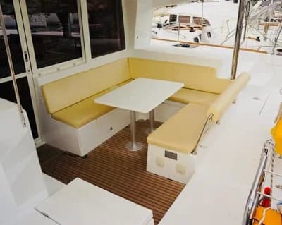 Lagoon 400 S2 3