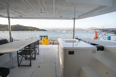 Lagoon 55 2