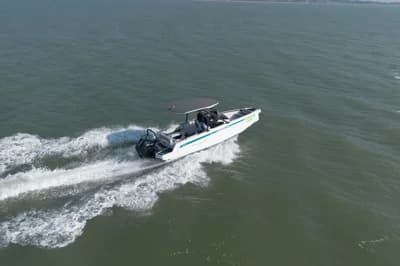 Axopar 22 T-Top 2