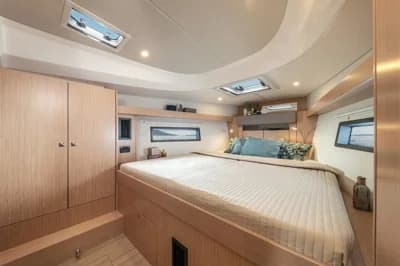 Bavaria C42 2