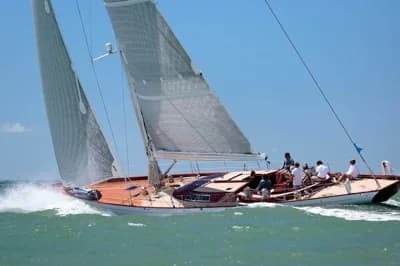 Spirit Yachts R74 2