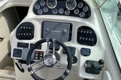 Sea Ray 335 Sundancer 3