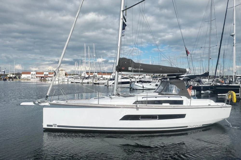 Dufour 32