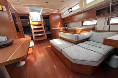 Beneteau Oceanis 51.1 2