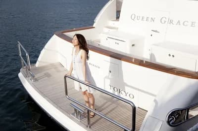 QUEEN GRACE 2