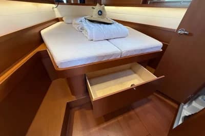 Beneteau Oceanis 45 3