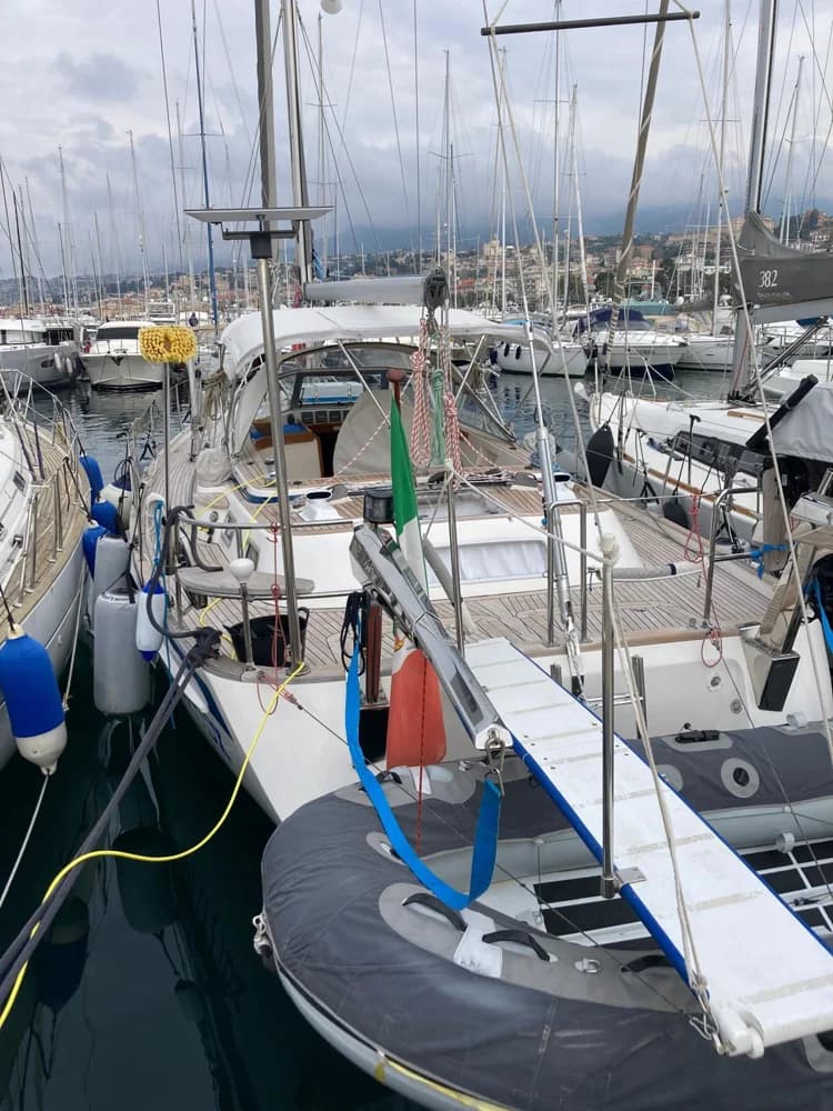 Hallberg-Rassy 43