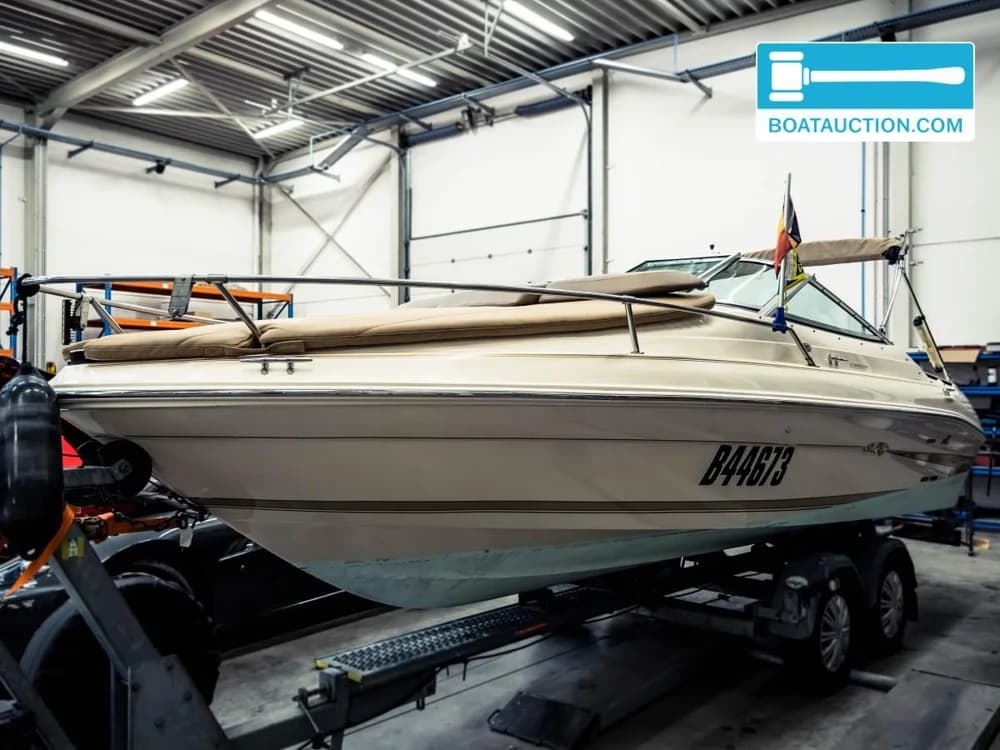 Sea Ray 200 Signature