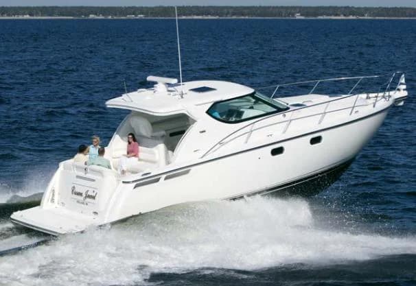 Tiara Yachts 4300 Sovran