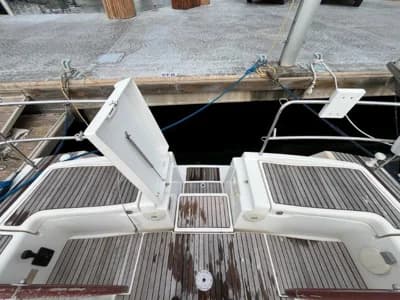 Beneteau Oceanis 43 2