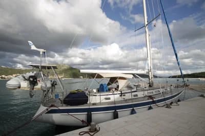 Hallberg-Rassy 42F Mk II 3