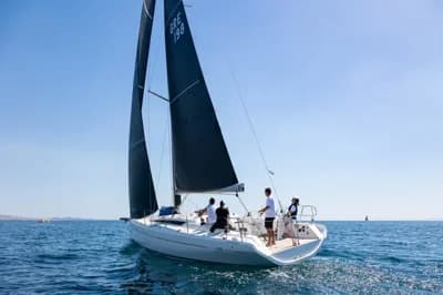 Italia Yachts IY11.98 Bellissima 3