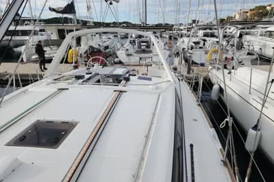 Beneteau Oceanis 45 3