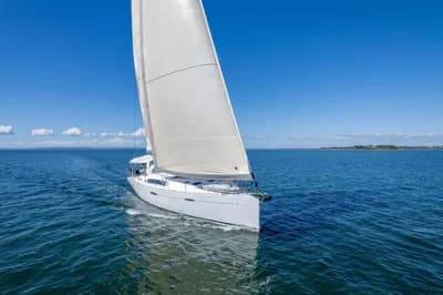 Beneteau Oceanis 58 2