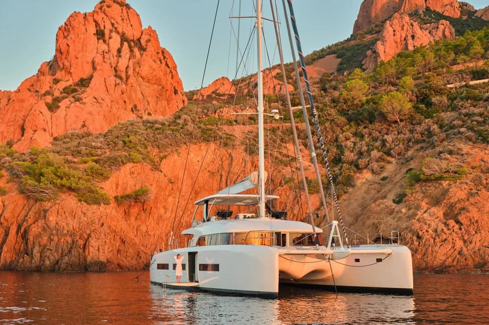 Lagoon SEVENTY 7