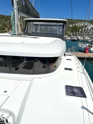 Lagoon 42 2