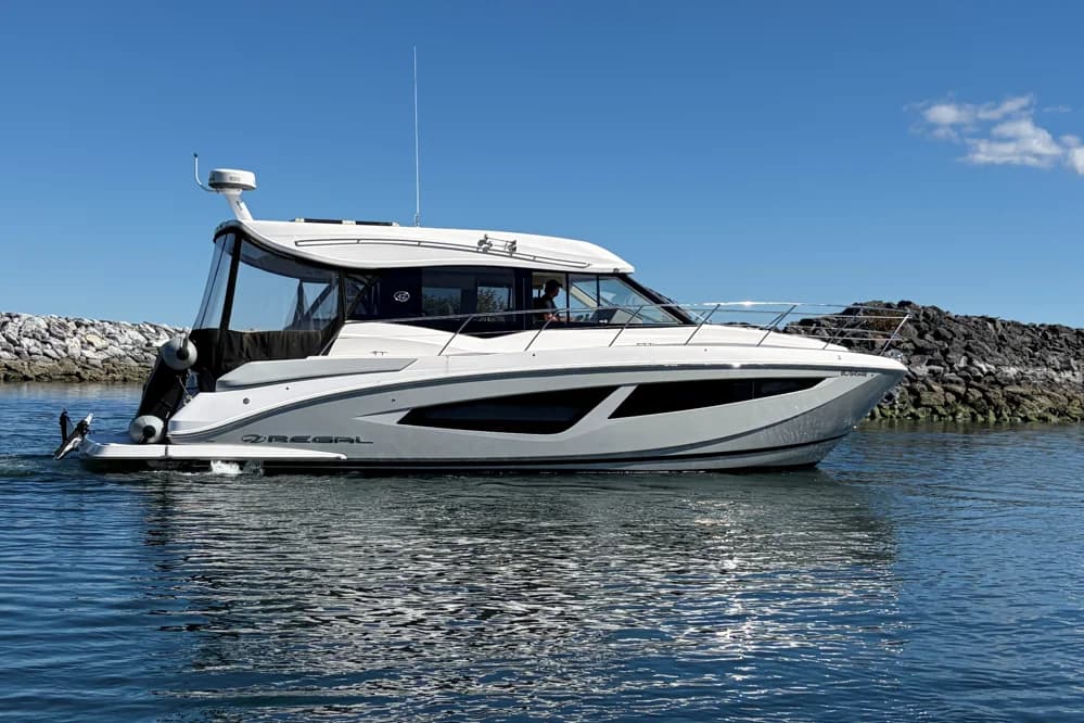 Regal 42 Grande Coupe