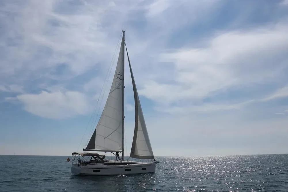 Bavaria C42