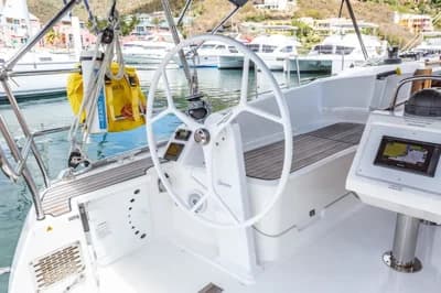 Bavaria Cruiser 37 2