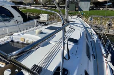 Hunter 41 Aft Cockpit 3
