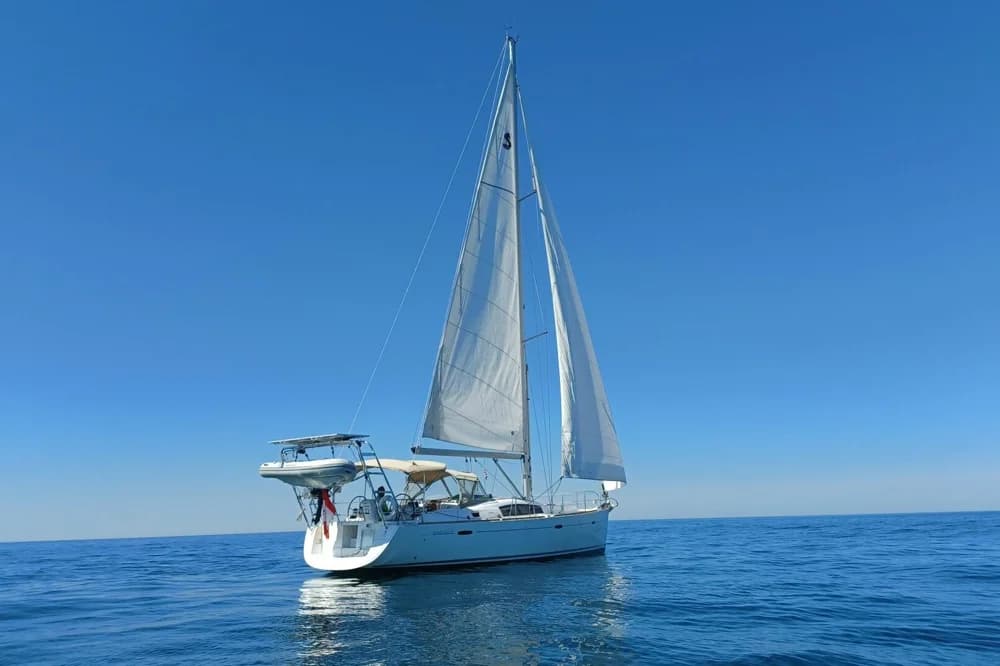 Beneteau 43