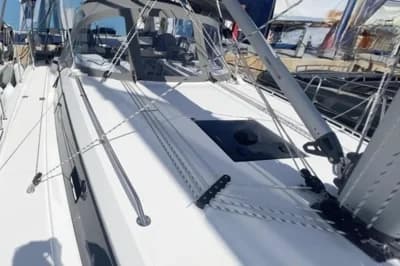 Bavaria C42 2