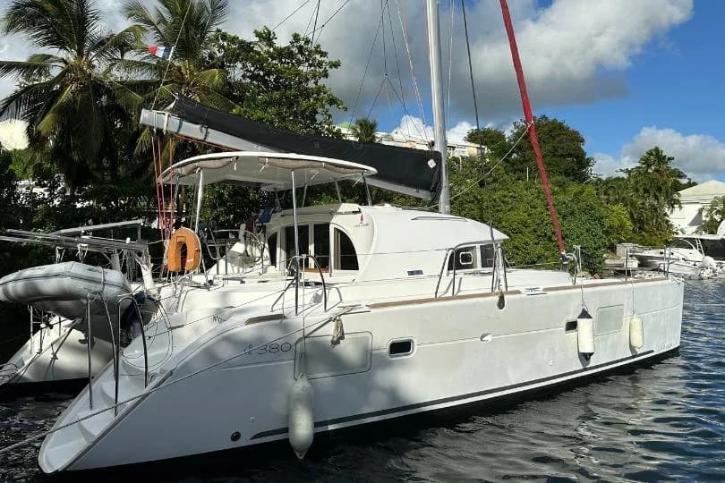 Lagoon 380