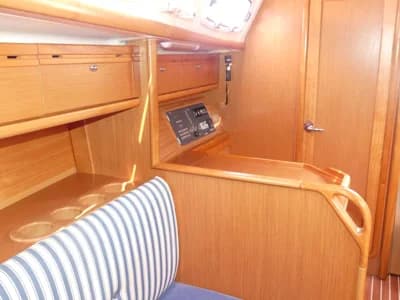 Bavaria Cruiser 34 3