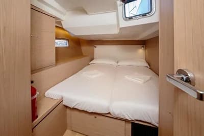 Beneteau Oceanis 51.1 2