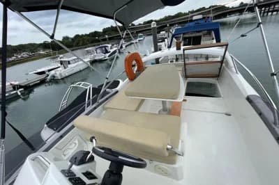 Beneteau Antares 30 3