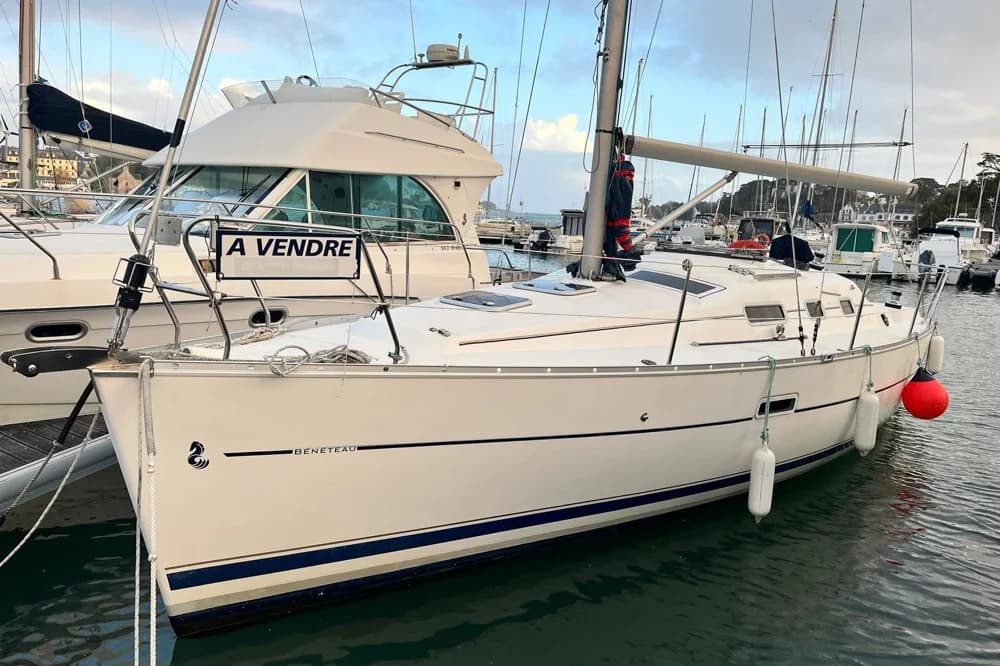 Beneteau Oceanis Clipper 323