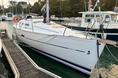 Beneteau Oceanis Clipper 323 2