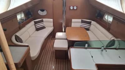 Jeanneau Sun Odyssey 42 DS 3