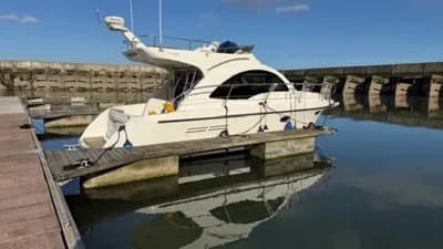 Rodman 30 Cruiser Flybridge 2