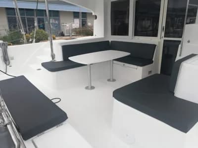 Lagoon 40 2