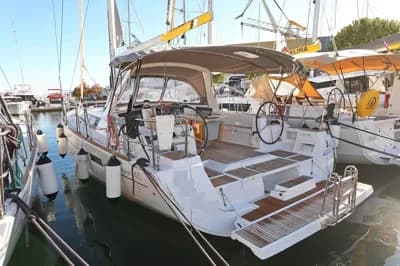 Bénéteau Oceanis 45 3