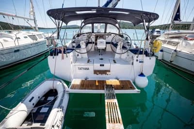 Bavaria C42 2