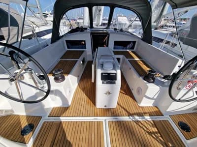 Jeanneau Sun Odyssey 440 2