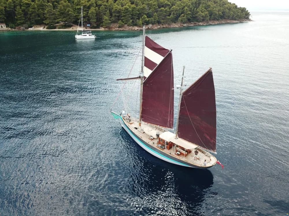 Classic 65ft Ketch Pilot House Classic K