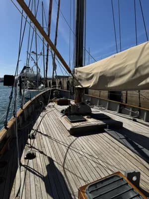 Classic 65ft Ketch Pilot House Classic K 3