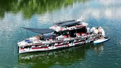 Axopar 37 XC Cross Cabin 3