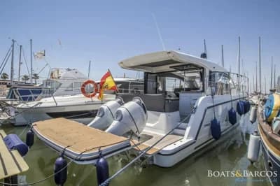 Sealine C390V 3