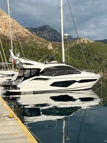 Sunseeker Manhattan 52 FLY